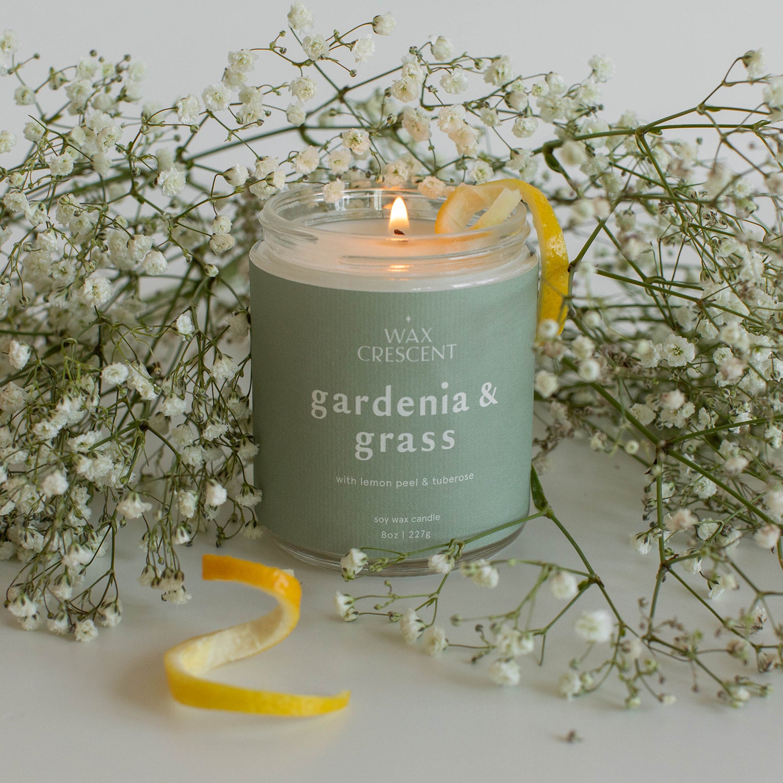 gardenia & grass soy wax candle made in Longmont Colorado outside of Boulder with non-toxic and eco-friendly ingredients. Always sustainable and vegan