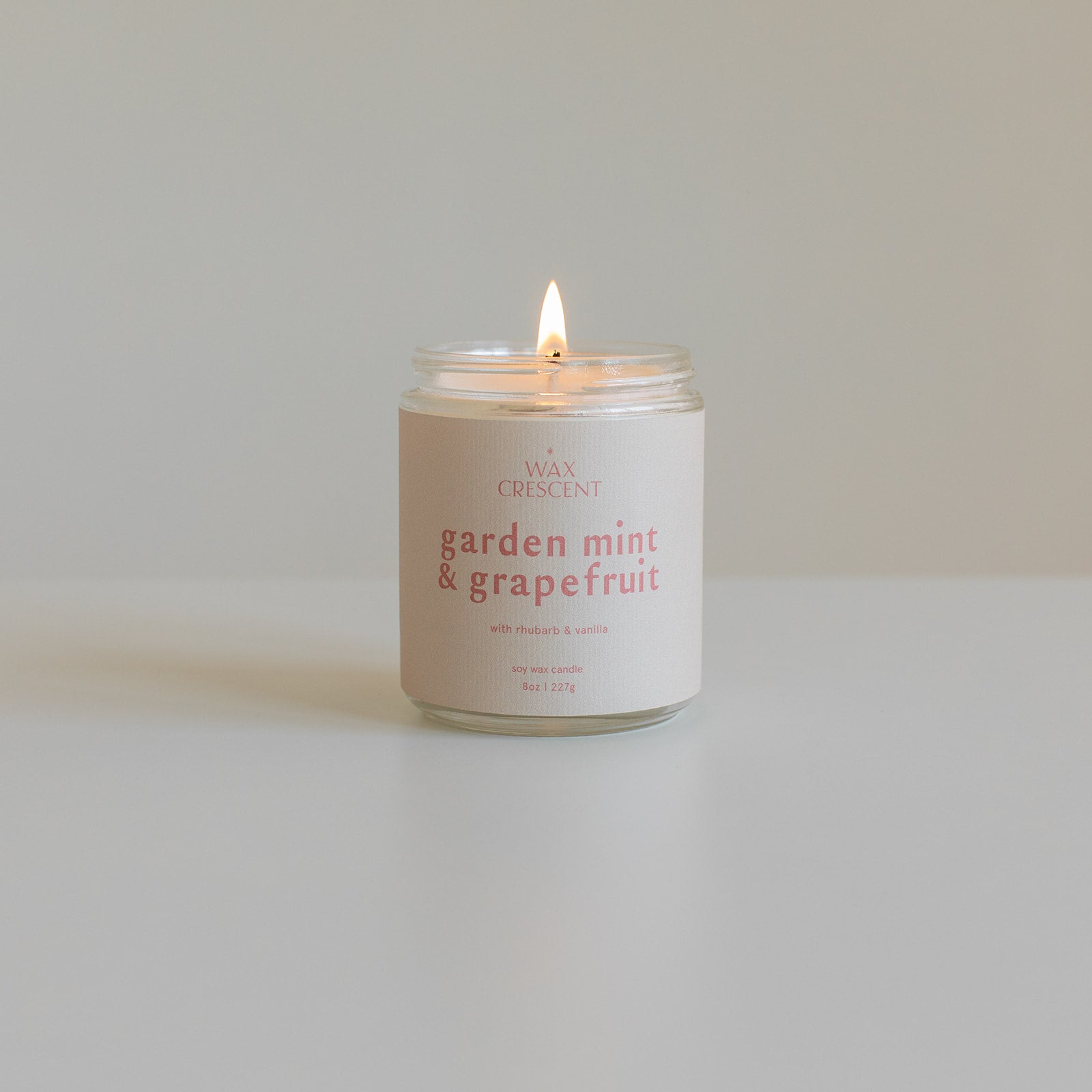 luxury soy wax candle made with non-toxic fragrance and essential oils