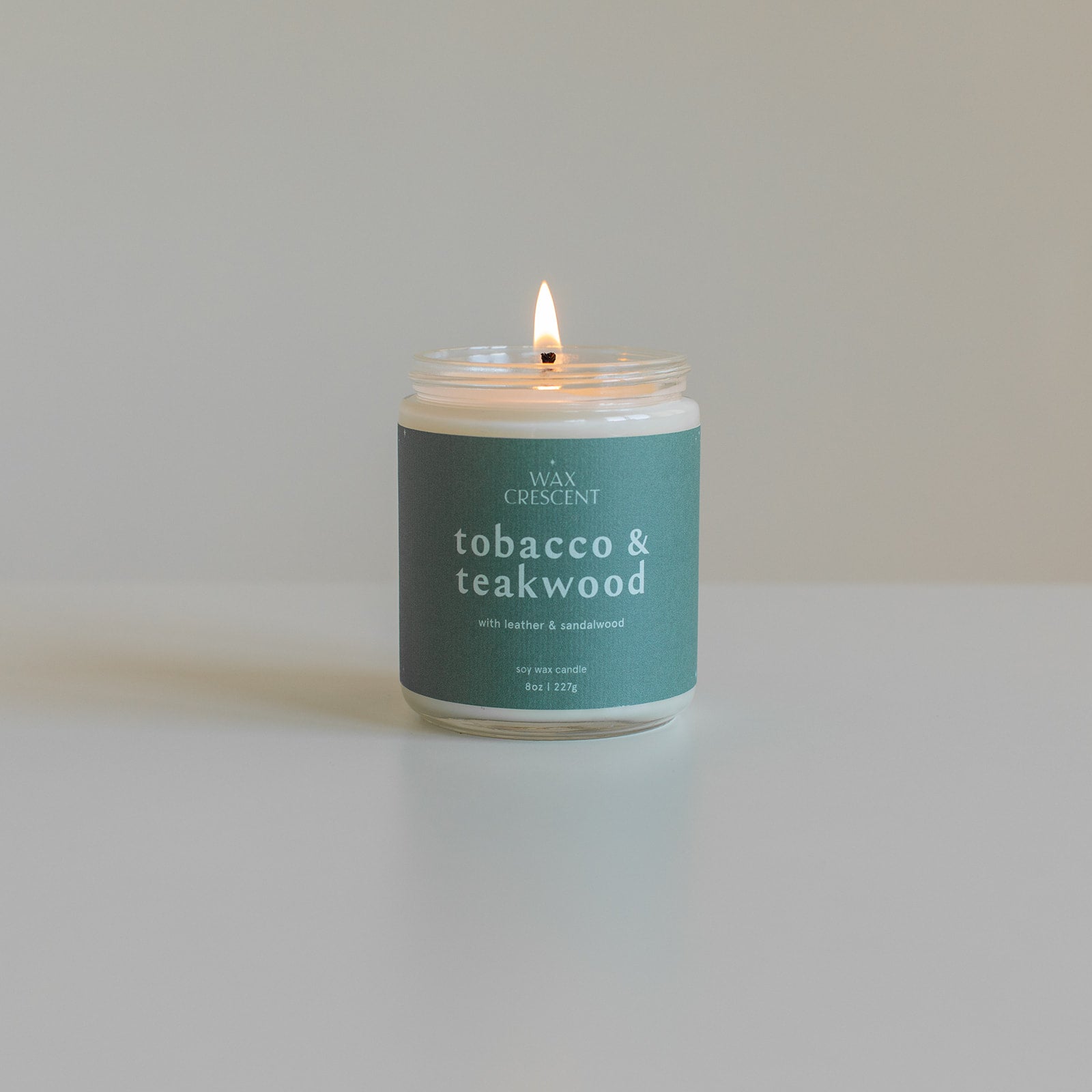 TEAKWOOD ESCAPE Wood Wick Candle 10 oz – The Scented Market